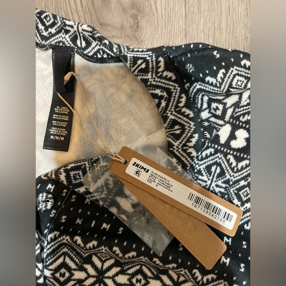 NEW SKIMS Logo Plush Pointelle Henley and Leggings Set medium - Picture 5 of 9